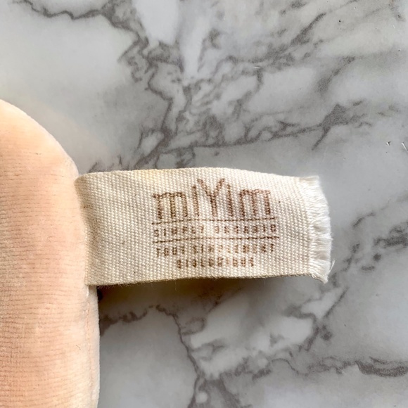 MIYIM Organic Baby Chicken Rattle - Picture 5 of 7